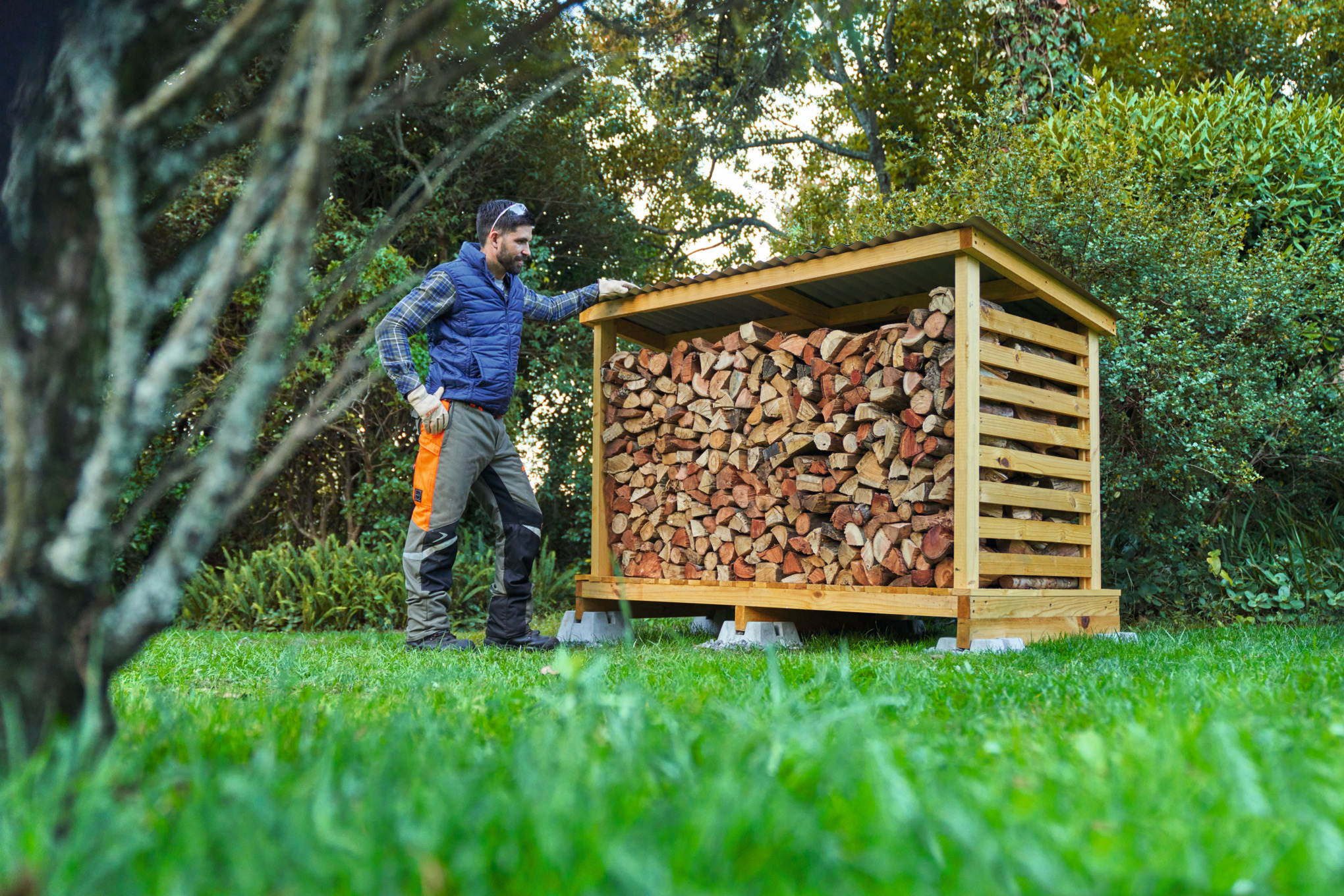 Eksempel p&aring; korrekt opbevaret br&aelig;nde udend&oslash;rs